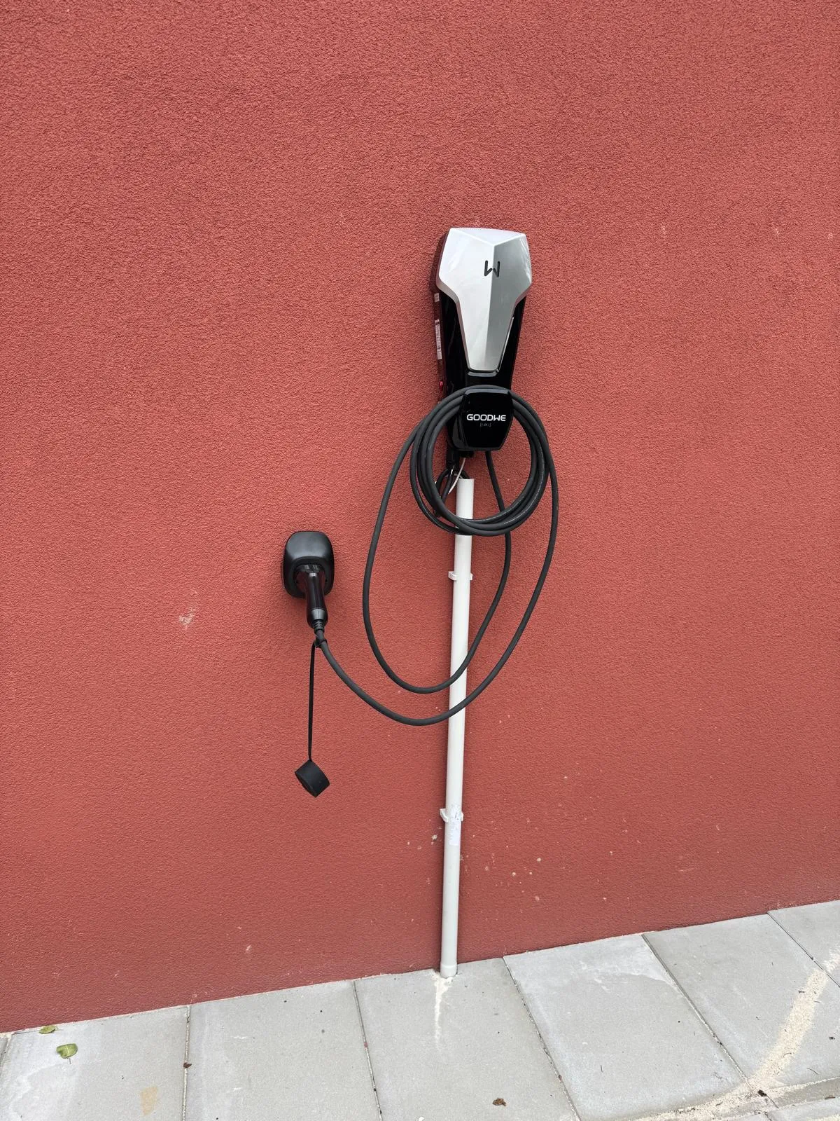 Instalace EV nabíječky 11 kW v Českém Brodě