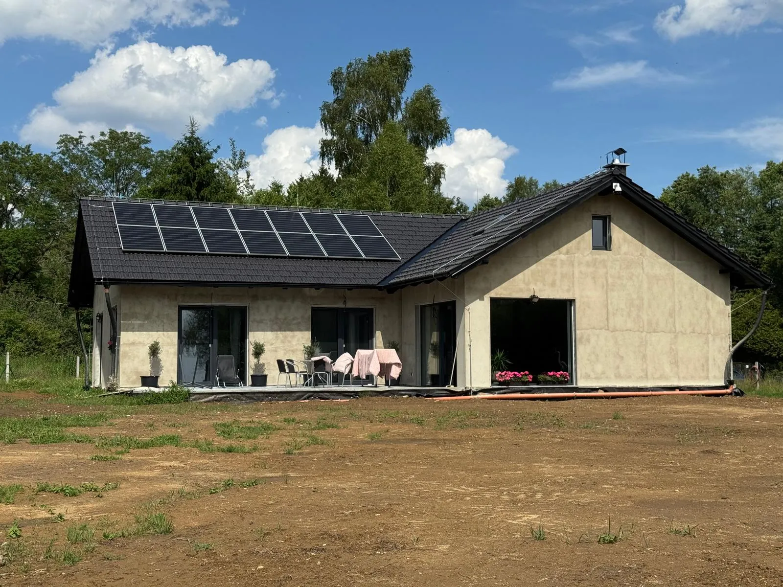 Střešní fotovoltaika 10 kWp ve Šluknově